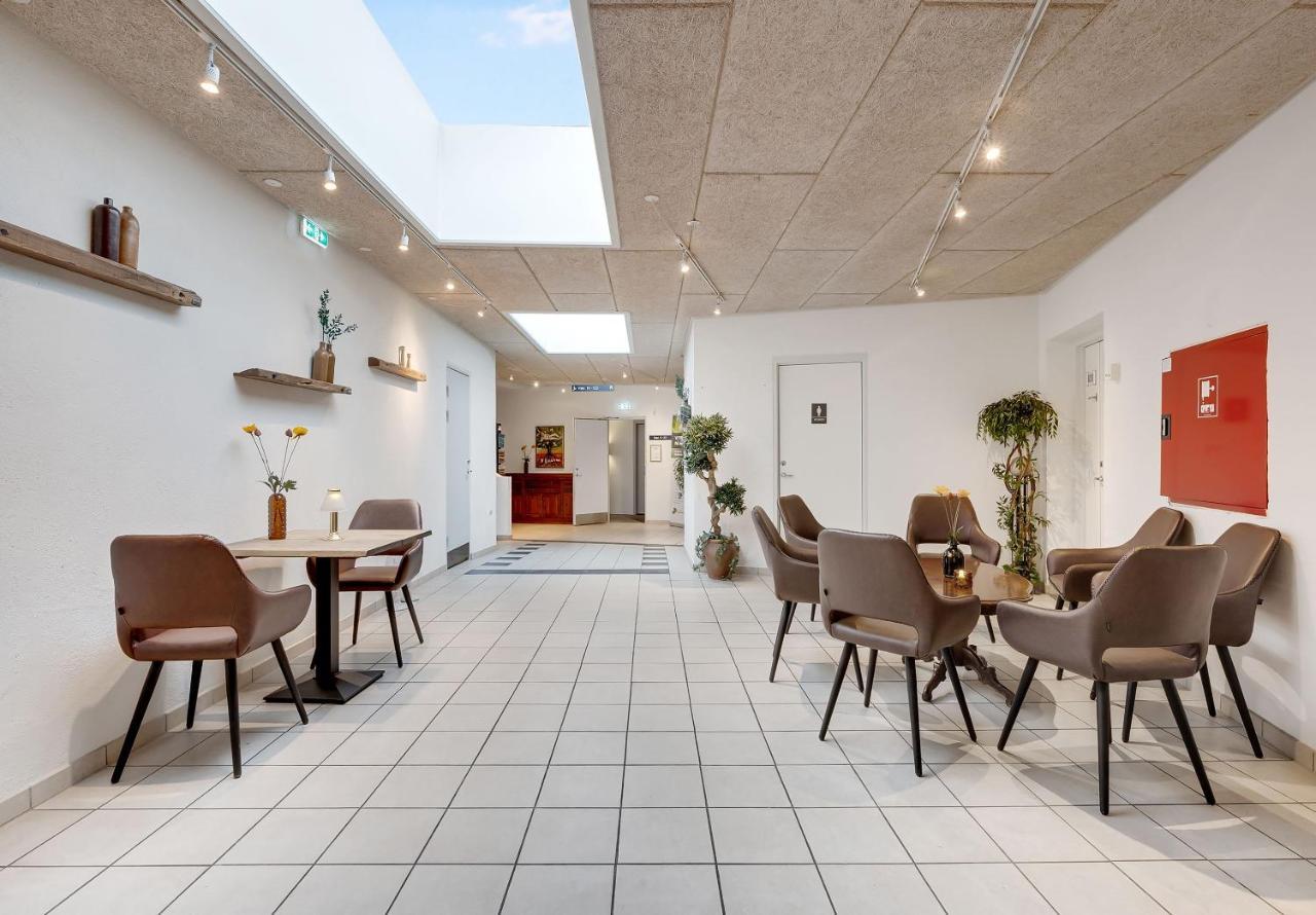 Hotel Hjallerup Kro Extérieur photo