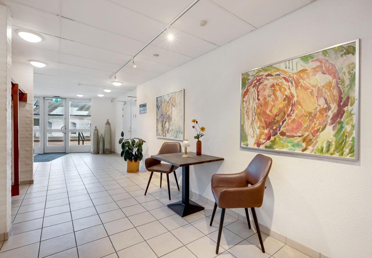 Hotel Hjallerup Kro Extérieur photo